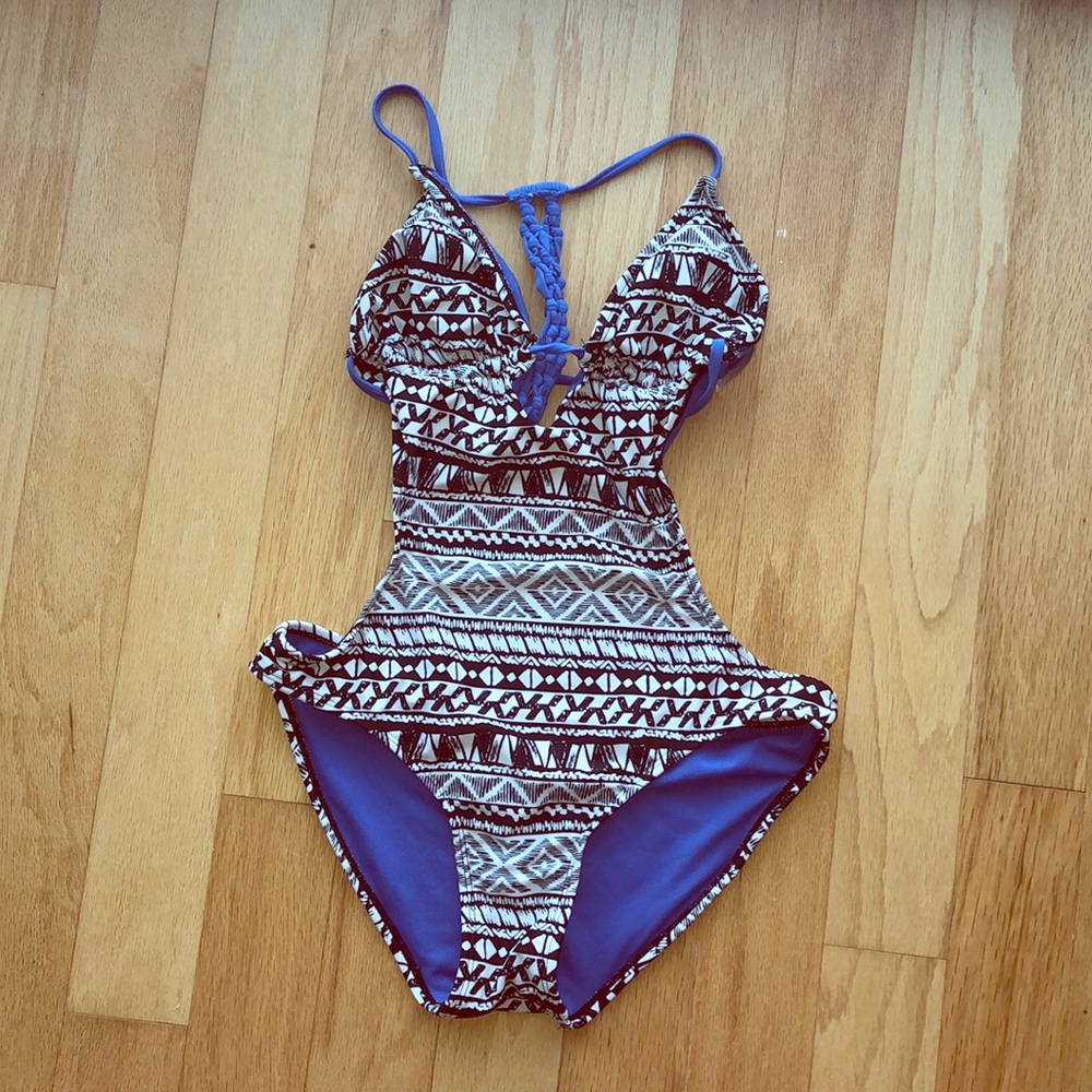 Tribal-patterned monokini